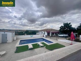 Terreny residencial a Alcolea. Estupenda parcela con posibilidad de hipotecar en el monton de l