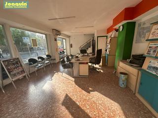 Location Local commercial à Casco Histórico  - Ribera - San Basilio. Gran local haciendo esquina en fleming