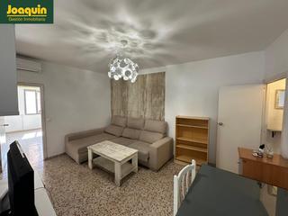 Pis a Santa Rosa - Valdeolleros. Estupendo piso en la zona de santa rosa.