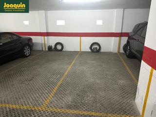 Autoparkplatz in Centro. Plaza de aparcamiento junto a la trinidad.