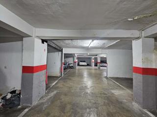 Parking coche  Calle abejar. Cochera para coche chico junto a la magdalena