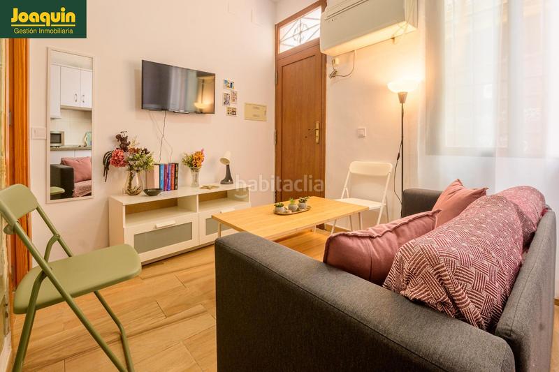 Foto f5d9fe3f-4fcd-48e9-b3c2-9c10882ecc14. Alquiler apartamento estupendo apartamento junto al ayuntamiento. en Córdoba