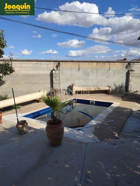 Foto 2579f7ea-7a55-4c87-ae81-ecf429b37f26. Xalet amb aparcament piscina a El Higuerón Córdoba