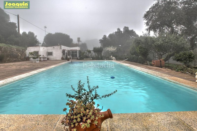 Foto 1f40ada2-f412-46c0-9e4b-6b9271520d97. Masia amb piscina a El Higuerón Córdoba