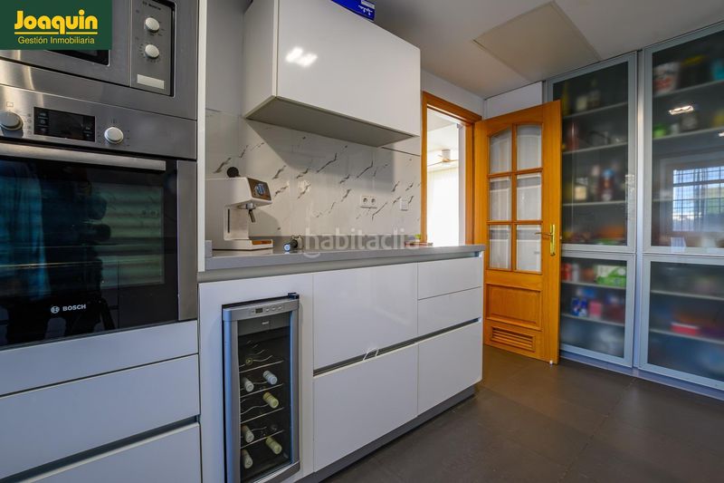 Foto a876c508-6453-4009-b9e2-378a60d3bde6. Casa aparellada amb aparcament piscina a Paraíso Arenal - La Colina Córdoba