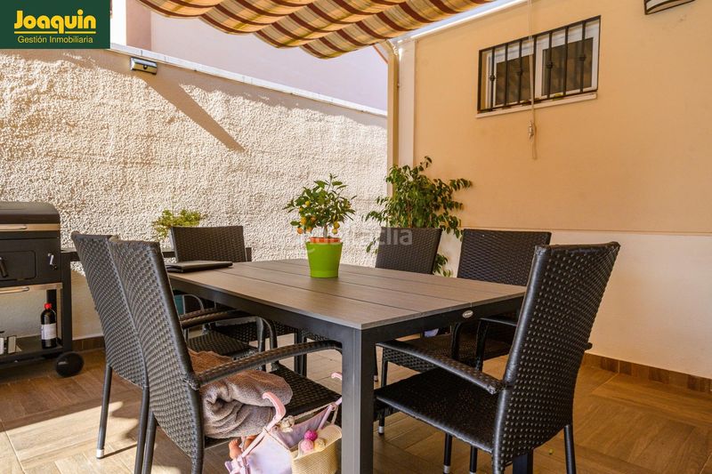 Foto c83b10e5-f6b9-4c7e-a5b4-d301b2571eb4. Casa aparellada amb aparcament piscina a Paraíso Arenal - La Colina Córdoba