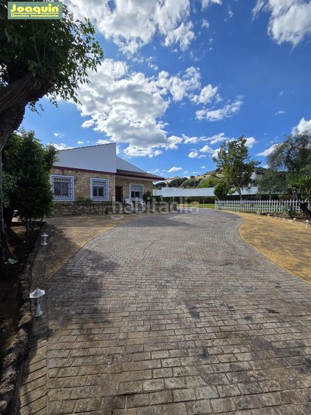 Foto 1cbc5d5d-3bb7-413f-8698-3ccfee23d1ba. Masia amb aparcament piscina a Alcolea Córdoba