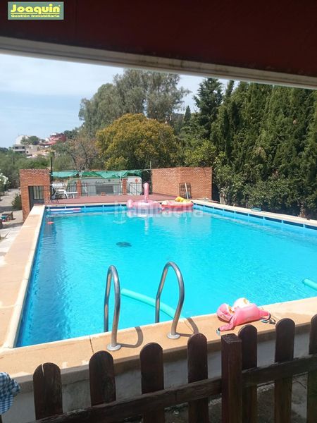 Foto c4d32f7e-c5cd-41bd-b84f-b39bb81417cb. Masia amb piscina a Alcolea Córdoba