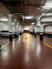 Parking coche en Centro-Ayuntamiento. Garaje en venta pinto