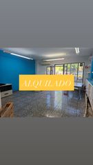 Rent Business premise in San José-Buenos Aires. Local en alquiler pinto