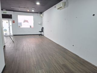 Rent Business premise in Parque Europa-Los Pitufos. Local en alquiler pinto