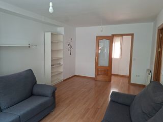 Flat in Parque Europa-Los Pitufos. Piso reformado en el centro