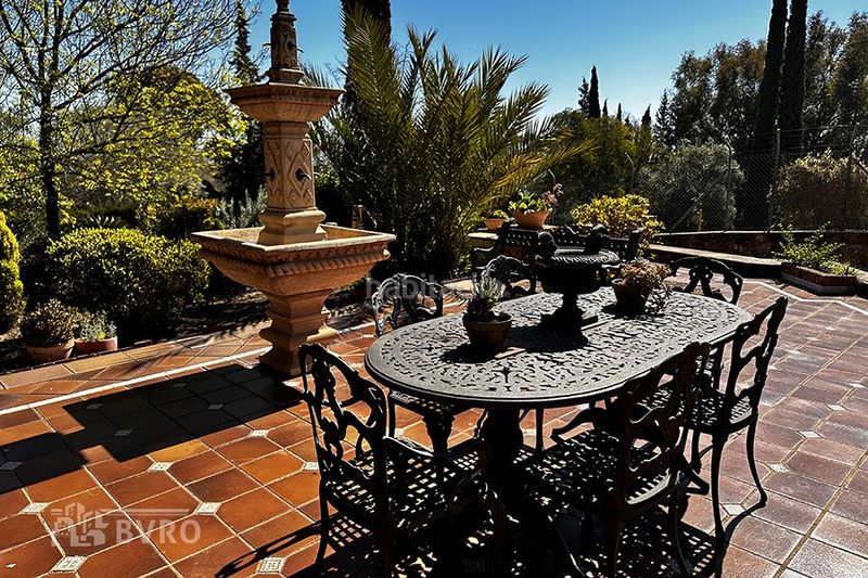 Foto 4b1cfe70-cc4a-4a3f-8e30-541b888b3146. Xalet amb calefacció aparcament piscina a El Brillante -El Naranjo - El Tablero Córdoba