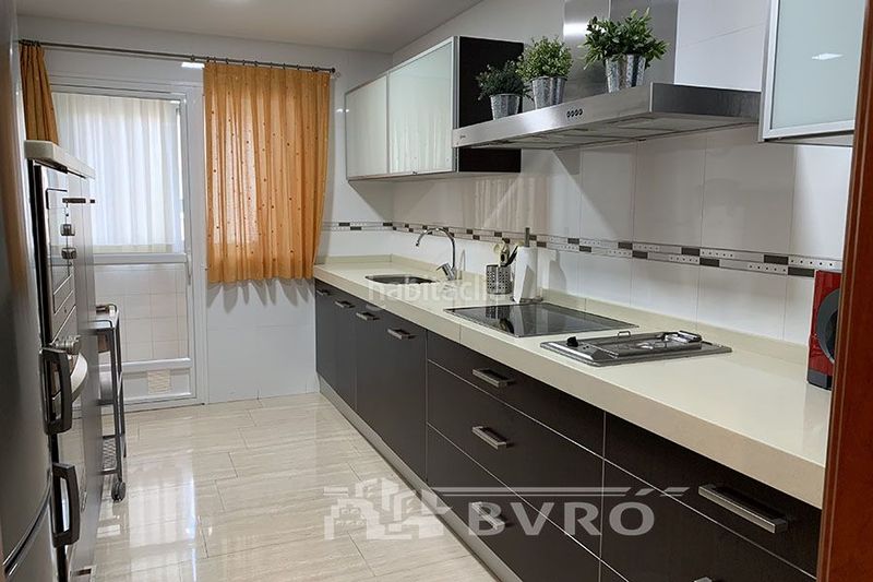 Foto e5018e56-04d4-458e-9f7e-0a759a8ec322. Appartamento con riscaldamento parcheggio in Huerta de la Reina - Trassierra Córdoba