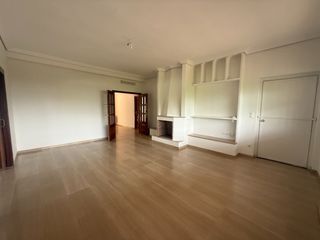 Lloguer Xalet a El Brillante -El Naranjo - El Tablero. Estupendo chalet en parcela de 2000 metros.