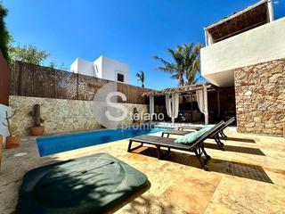 Lloguer Casa aparellada a Rodalquilar - La Isleta. Villa de gran encanto y diseño, situado en el valle de rodalquil