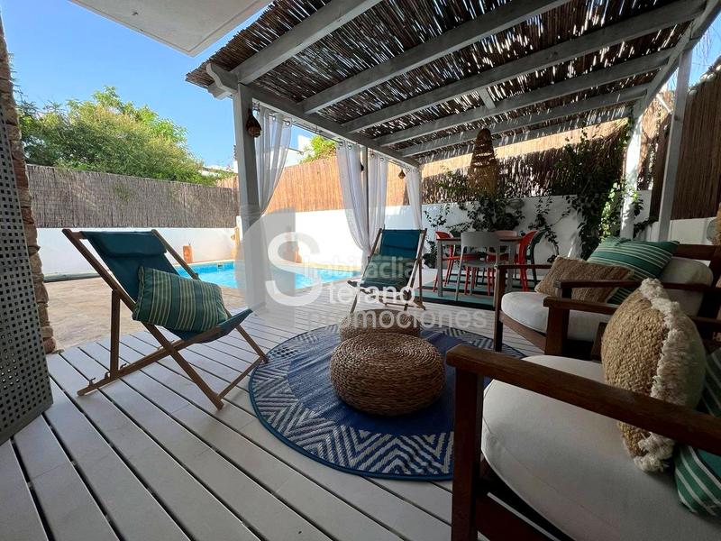 Foto d107a414-fcd1-4940-978d-a466adedd502. Lloguer casa aparellada amb calefacció piscina a Níjar