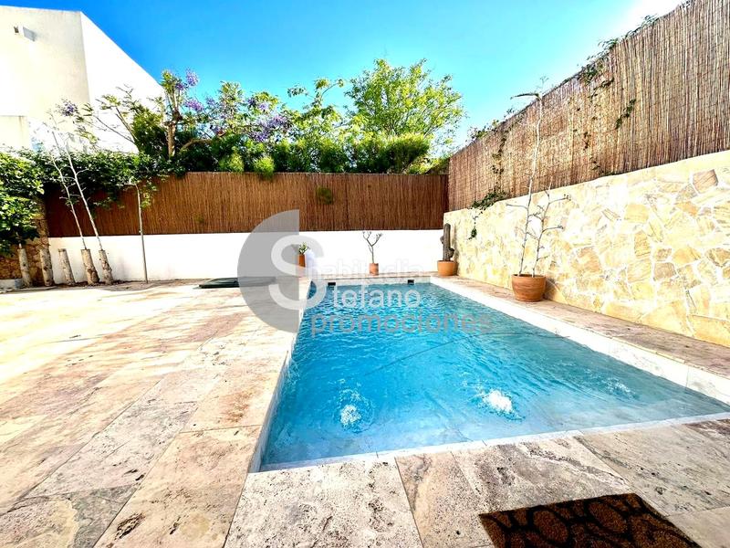 Foto d47b473b-2e10-4a5f-8cef-26d1a290dffb. Lloguer casa aparellada amb calefacció piscina a Níjar