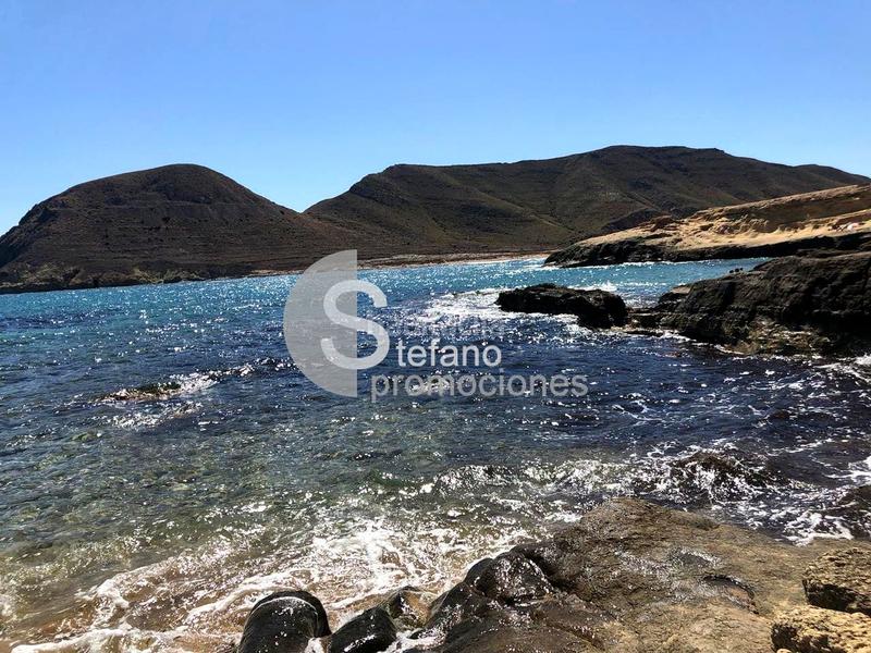 Foto feb6a60d-11e7-4d1e-aeb3-5148463ae222. Lloguer casa aparellada amb calefacció piscina a Níjar