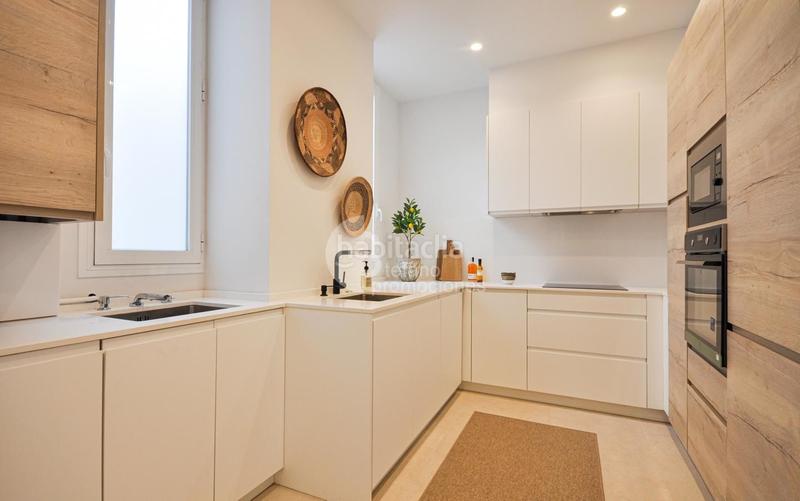 Foto 071336f0-a48a-4fb9-bebc-a47ac08f75ca. Flat with heating in Centro Histórico Málaga