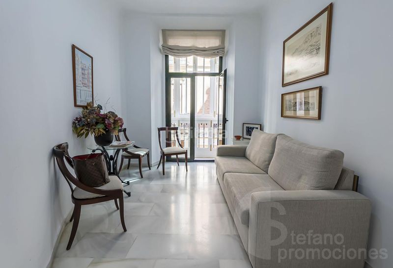 Foto 2997d0d7-ffc5-48ef-bfe4-ebad28a38e75. Pis amb calefacció a Centro Histórico Málaga