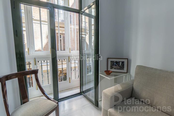 Foto 8c9b808a-b266-4f36-93b3-7a9d9a2e86f2. Pis amb calefacció a Centro Histórico Málaga