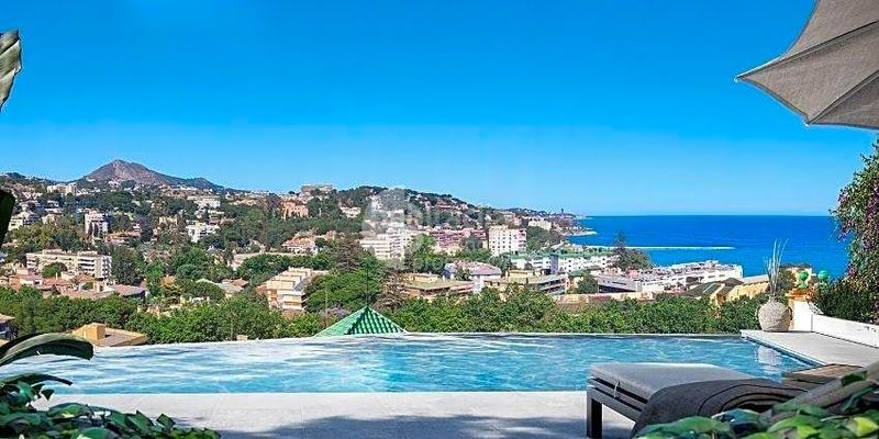 Foto f0243993-e6e1-49ff-887f-00ae400bbf3a. Planta baixa amb calefacció piscina a La Malagueta - Monte Sancha Málaga