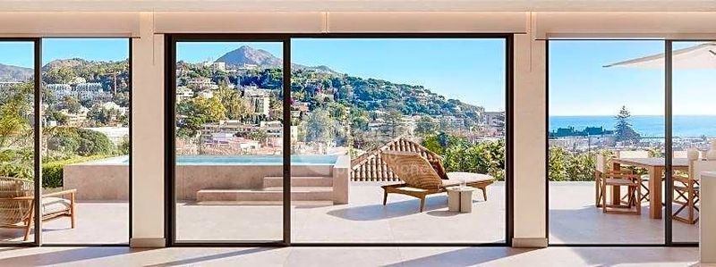 Foto f56cf592-1fd2-42b7-af33-8ea301eb8178. Planta baixa amb calefacció piscina a La Malagueta - Monte Sancha Málaga