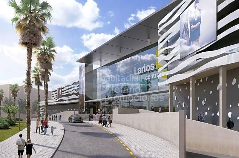 Foto 9a9d9612-f3df-42f6-8919-6c0f4e3ff479. Àtic amb calefacció aparcament piscina a Parque Ayala - Jardín de la Abadía - Huelín Málaga