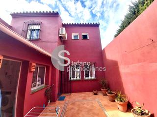 Casa adossada a Cotomar. Chalet de esquina con extraordinarias posibilidades,  con posibi