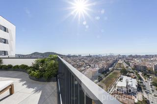 Àtic a Martiricos - La Roca - La Rosaleda. Tu vivienda en la primera torre emblematica de málaga. altas  ca