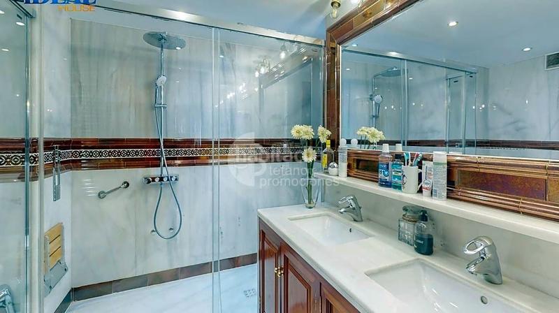 Foto c034ec3c-6318-4098-abd5-ca31607f9bae. Etagenwohnung mit heizung parking pool in La Malagueta - Monte Sancha Málaga