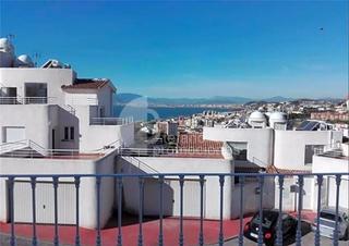 Casa aparellada a El Candado. Villa pareada con sabor y estilo andaluz, cerca playa , mar y go