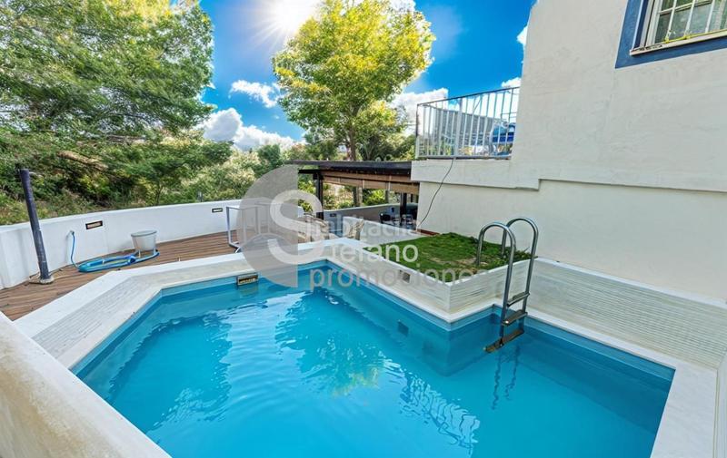 Foto 15dd206d-4835-4a3d-9eae-33c0afc77cd9. Maison jumelée avec chauffage parking piscine dans El Candado Málaga