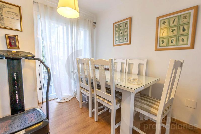 Foto 57ed50ce-161d-4e0a-85db-aa242bb18c8c. Maison jumelée avec chauffage parking piscine dans El Candado Málaga