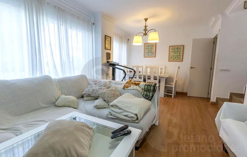 Foto fa7e5883-1759-44ef-aa10-10178532f4bd. Maison jumelée avec chauffage parking piscine dans El Candado Málaga