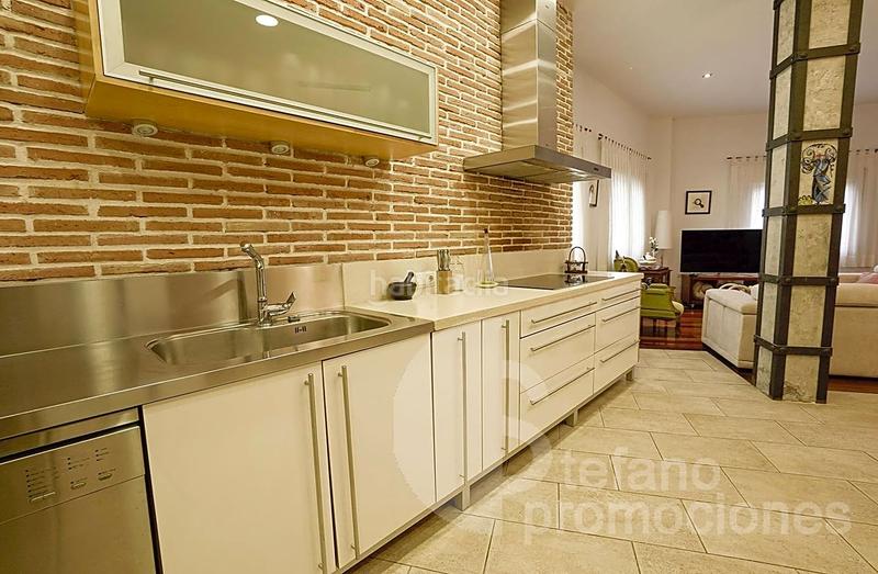 Foto 00c89c3d-1cb1-48ff-bf91-ccefa9d0a2d1. House with parking in Limonar Málaga