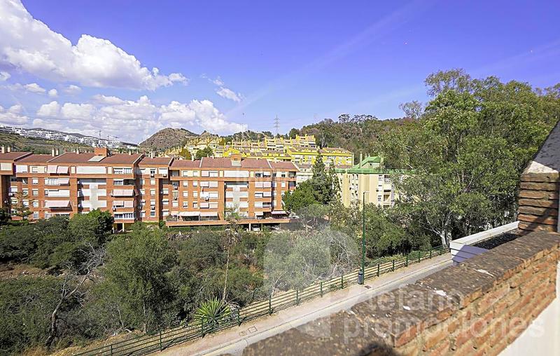 Foto 4d22c395-81b6-49e6-95fa-a6d380e92e29. House with parking in Limonar Málaga