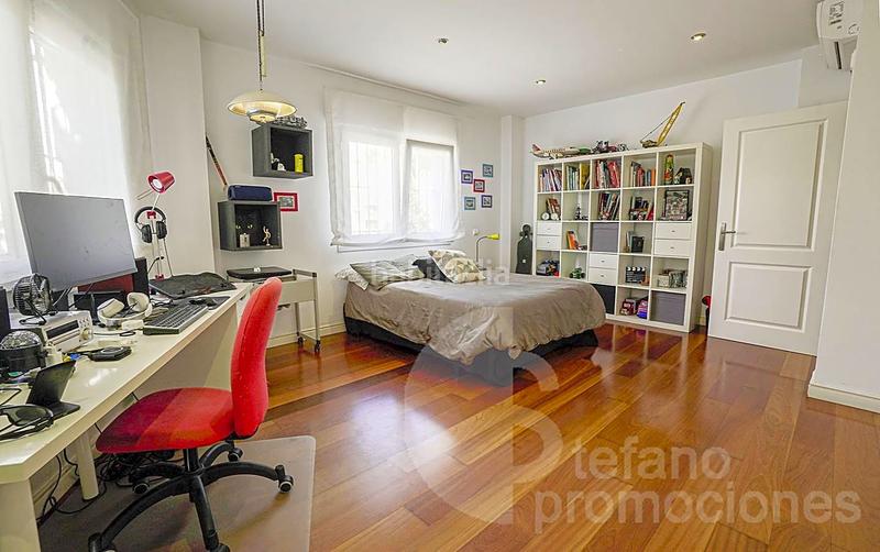 Foto ab4d57a1-44b3-4b9c-b18b-cbe5a7e40121. House with parking in Limonar Málaga