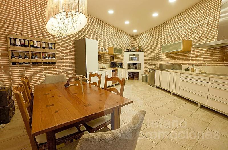 Foto b38d836b-6ade-4569-b1b8-7e91665f8786. House with parking in Limonar Málaga