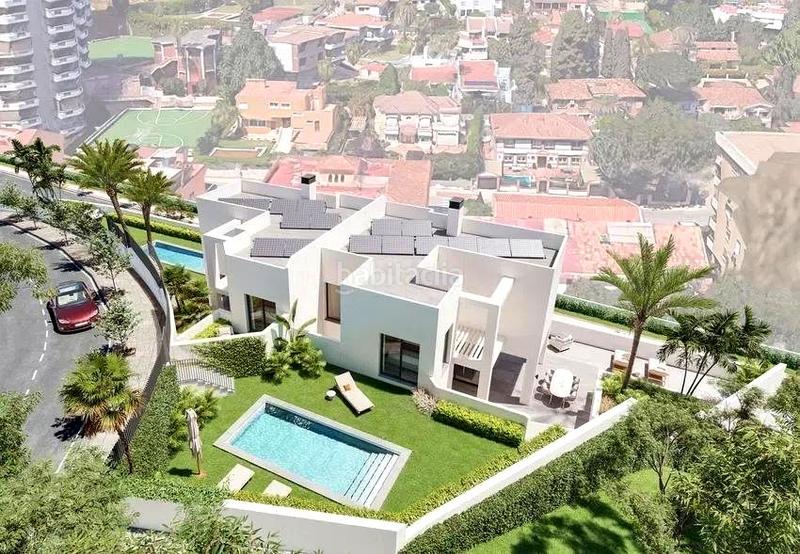 Foto 65d966ea-82c4-43d3-8ed9-56ee99bdb0ef. Casa aparellada amb calefacció aparcament piscina a Málaga