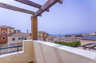 Doppelhaus  José maría amado. Señorial y amplia villa en el corazón del limonar, con terraza,