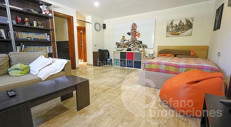 Foto 8fff12b3-c3a9-4f37-871f-9487fa64394c. Casa con riscaldamento parcheggio piscina in Pinares de San Antón Málaga