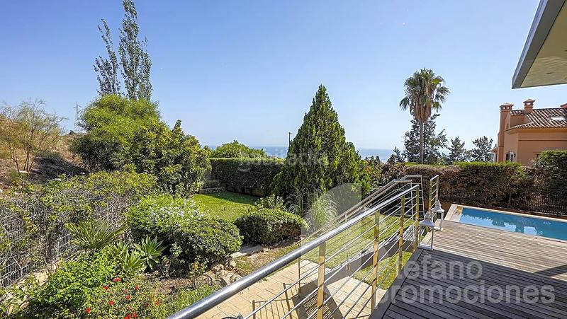 Foto eb8af1db-c473-446f-8aa6-7fff27382526. Casa con riscaldamento parcheggio piscina in Pinares de San Antón Málaga