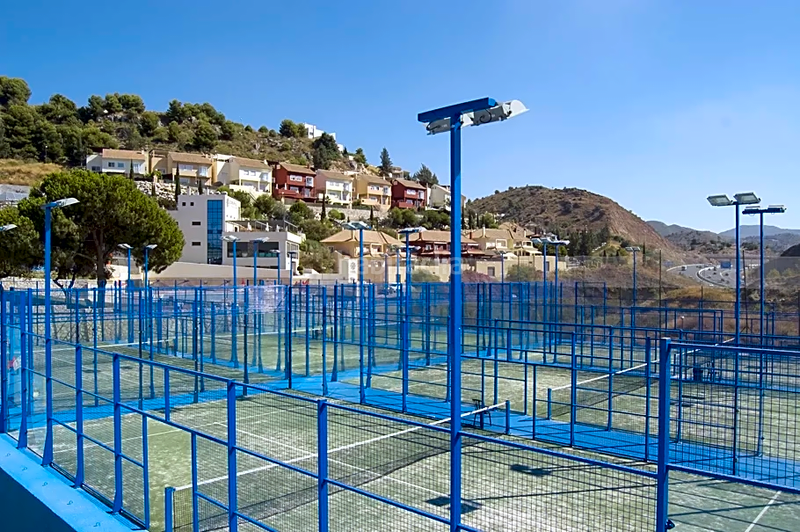 Foto fe3a6920-a3b1-4811-8f5d-71e78f379574. Casa con riscaldamento parcheggio piscina in Pinares de San Antón Málaga