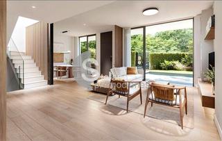 Casa aparellada a Limonar. Exclusiva promocion de villas de lujo, en parte baja de limonar,