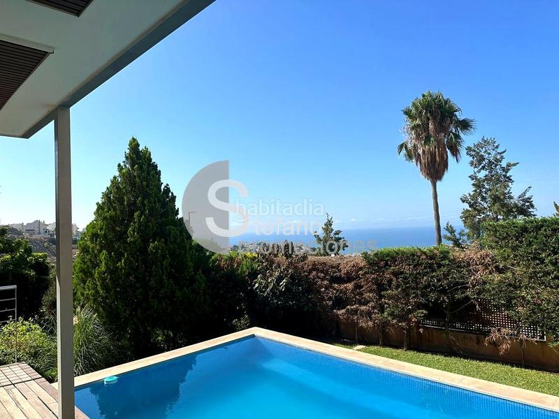 Foto 6a57b50b-7230-4c16-9e58-047e7ca264ab. Casa con riscaldamento parcheggio piscina in Pinares de San Antón Málaga