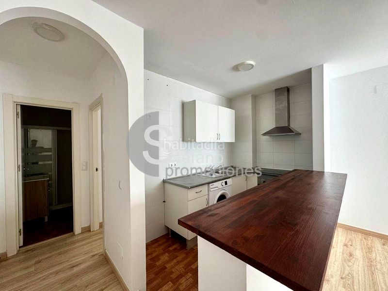 Foto 9e40c73b-3ece-4360-ac9b-3dc47433a2f1. Pis amb aparcament a Parque Victoria Eugenia Málaga