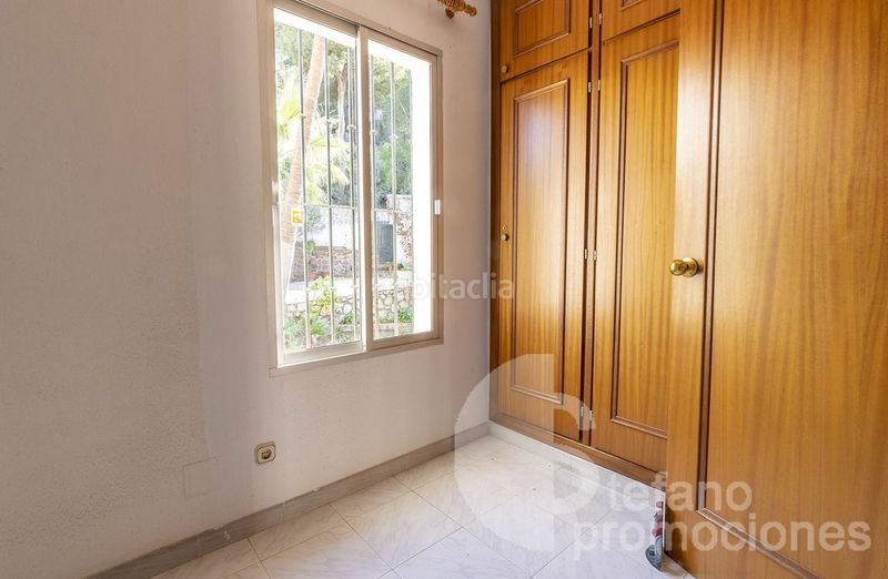 Foto 705e38af-2ee2-4f0e-99fd-bc54e230a533. Casa amb aparcament a El Candado Málaga