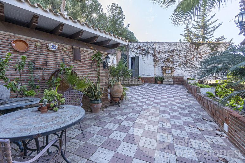 Foto e0e69889-453a-46ab-8021-724f5953060b. Casa amb aparcament a El Candado Málaga
